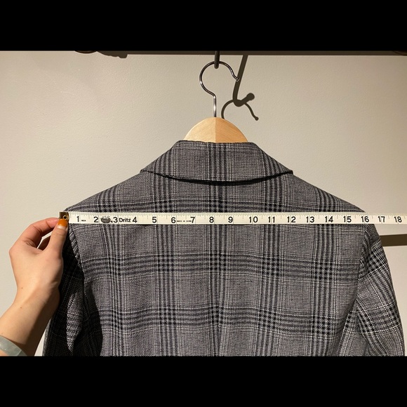 💅🏻Super chic oversized blazer💅🏻 - Picture 3 of 7